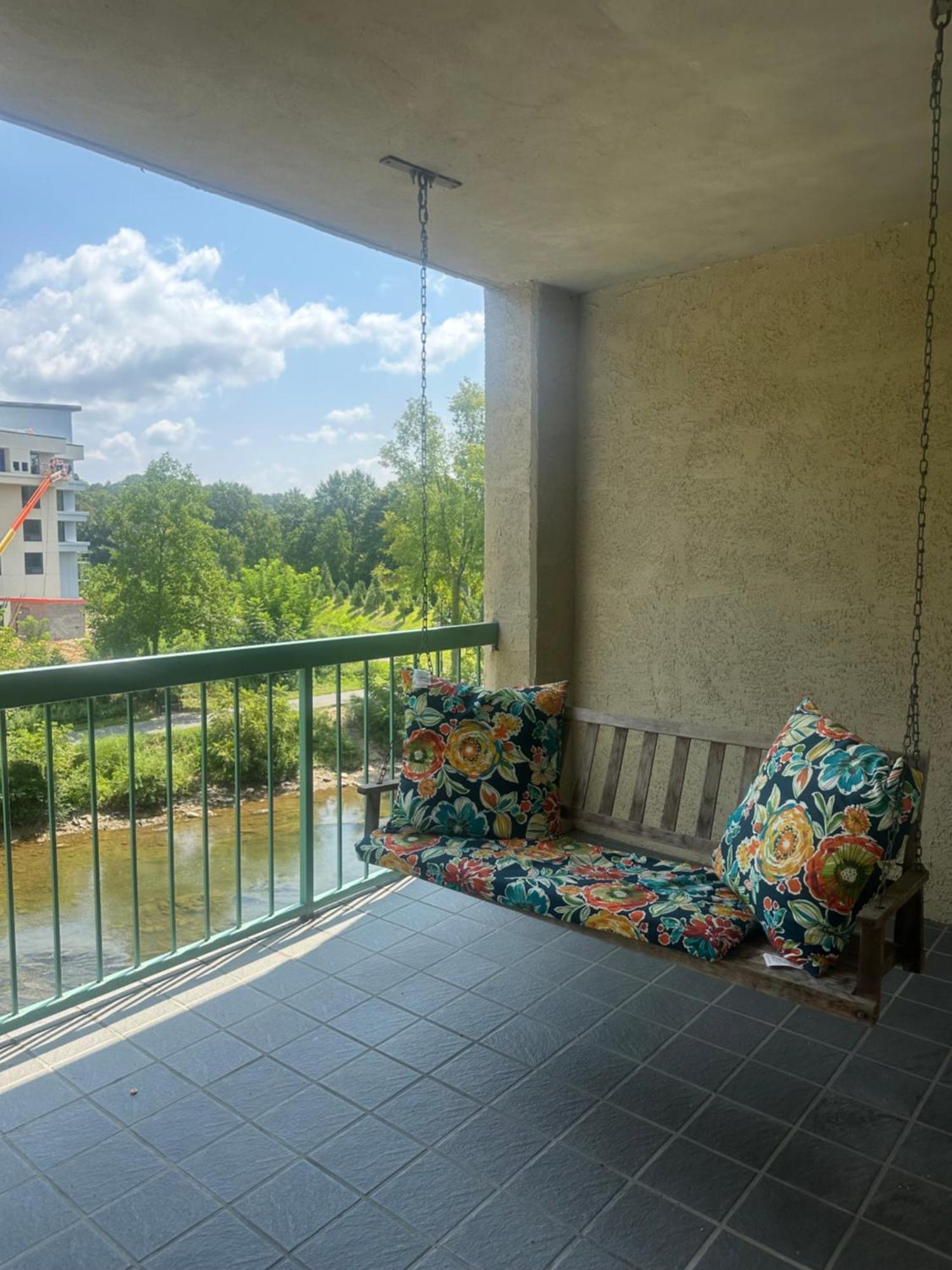 River Place Condos Riverside #309 1Bd Pigeon Forge Eksteriør bilde